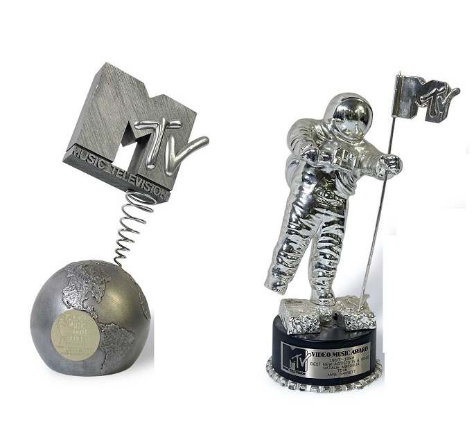 Natalie Imbruglia MTV Awards - Torn